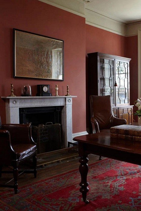 peinture farrow ball book room red