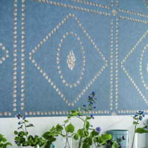 Cole and Sons papier peint contemporain Fornasetti conchiglie 123-5022 bleu